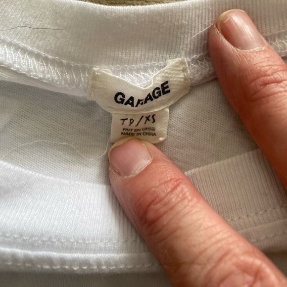 Garage White Cropped Graphic Tee “Don’t Sweat It” Size XS - Picture 4 of 9